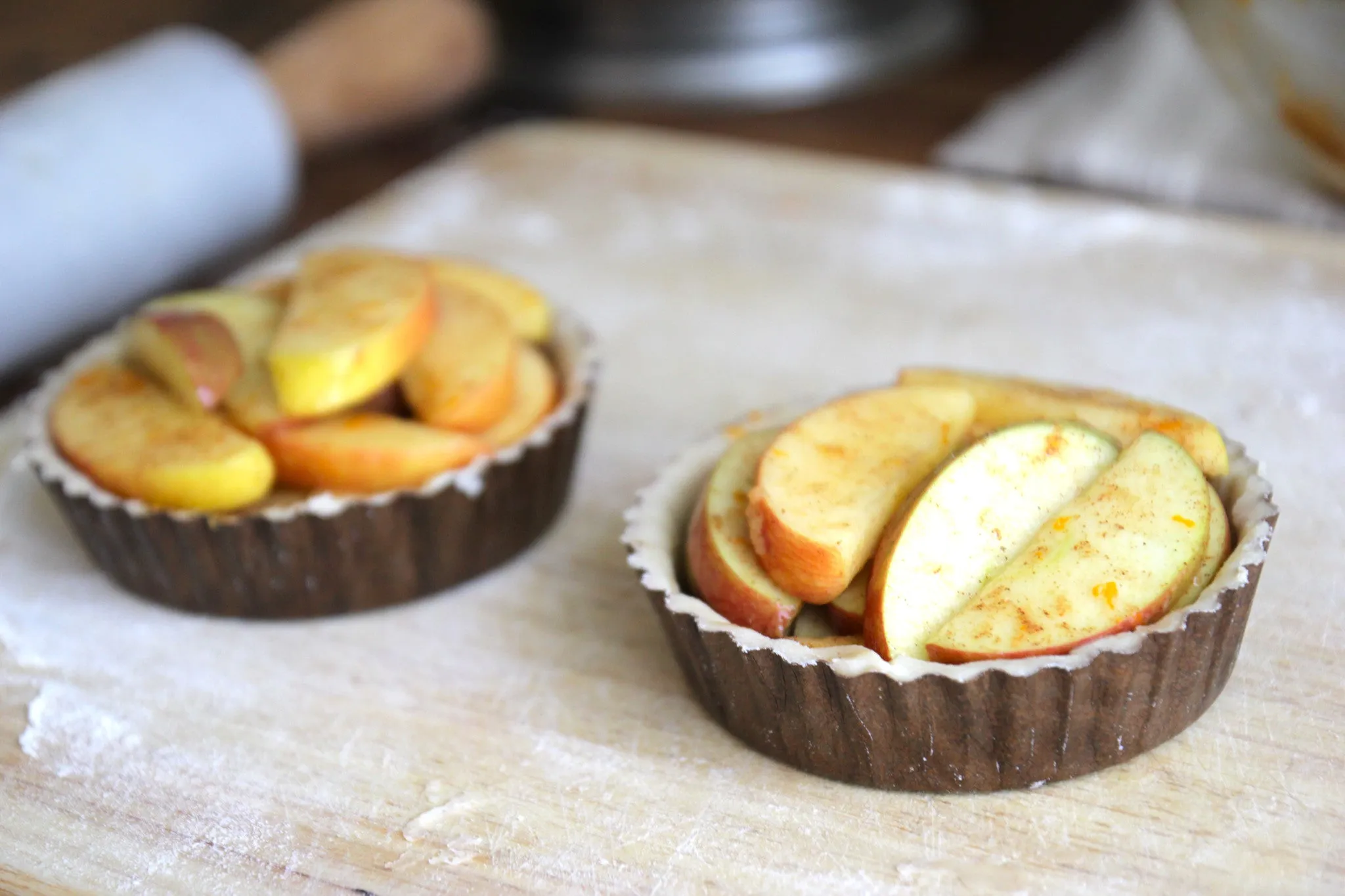 Brown Petite Tart Pans | 2 sizes